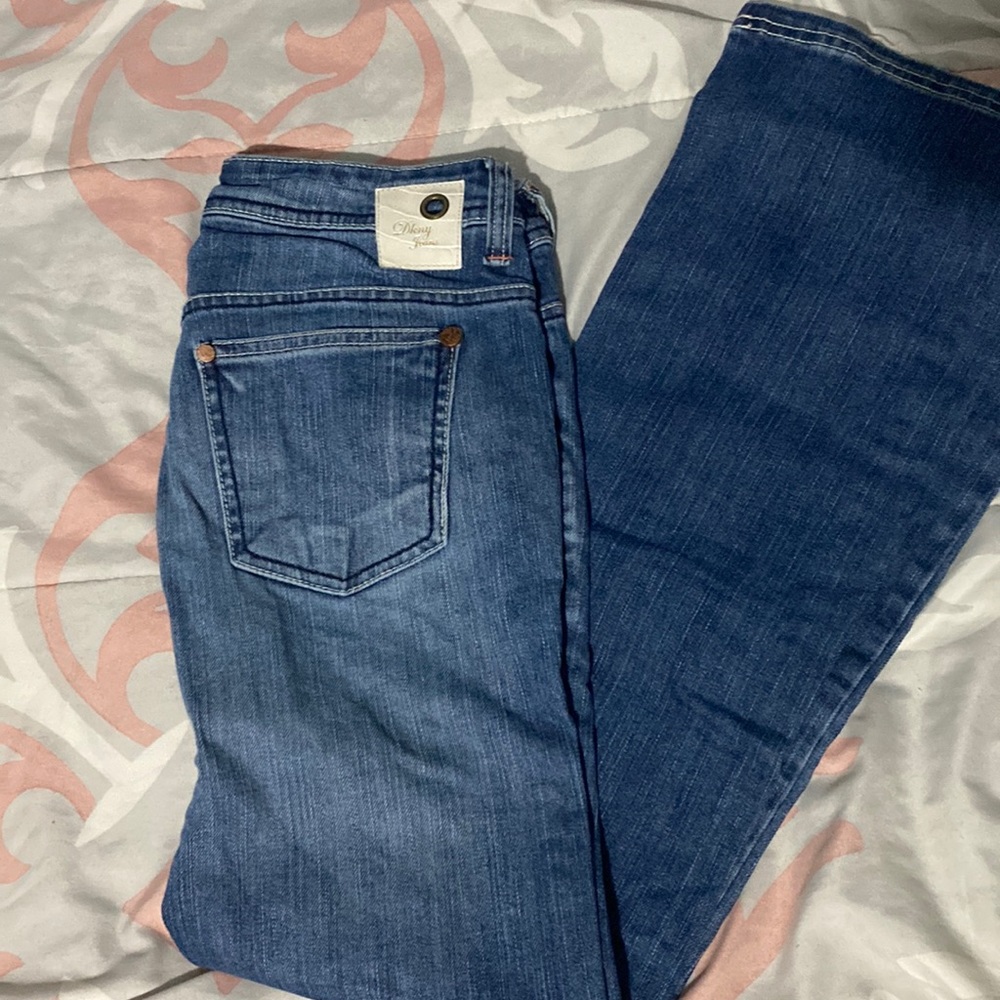 Low rise jeans